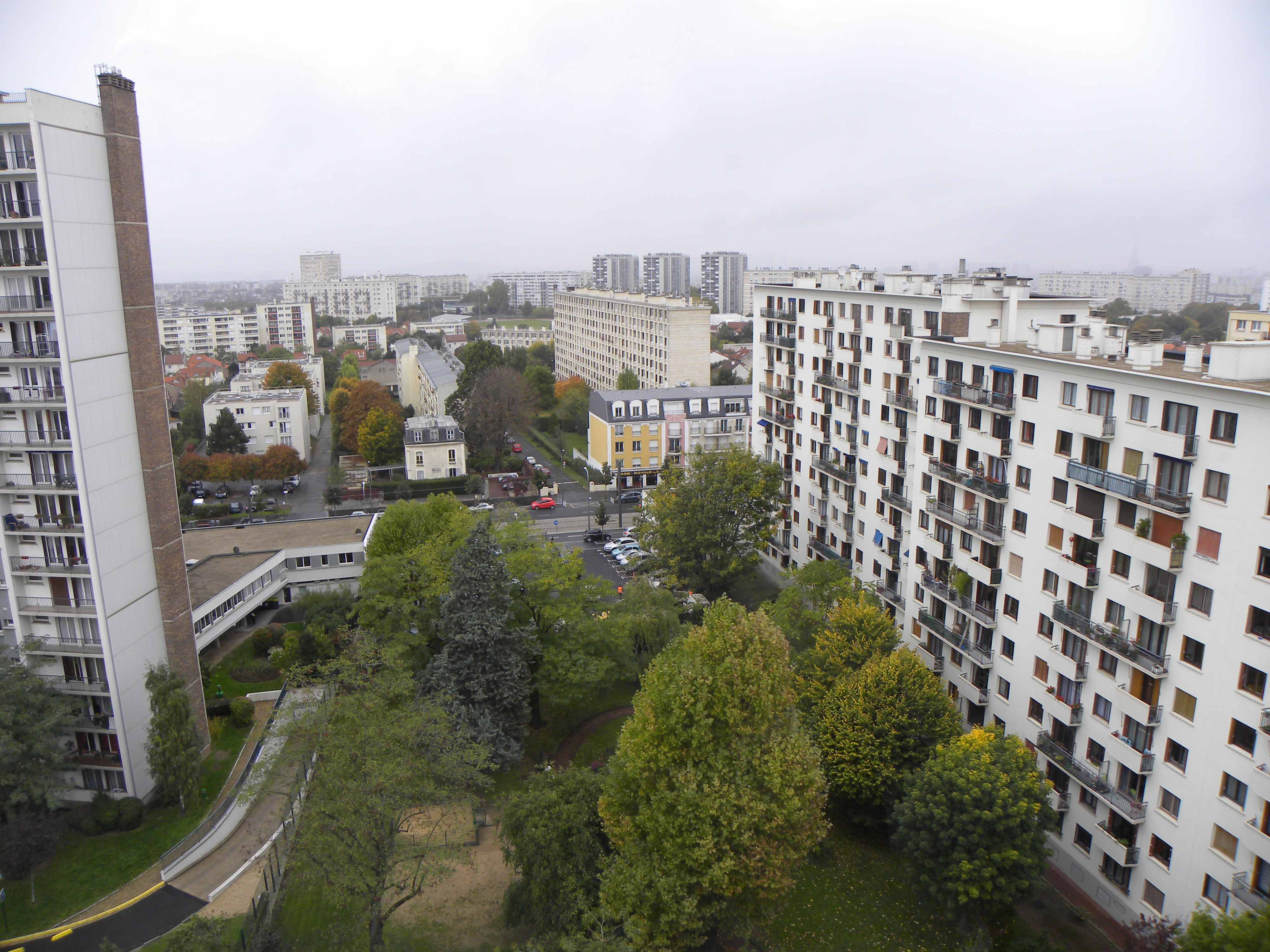 A VENDRE APPARTEMENT F3 DE 64 M² A CHATILLON (92) CALME ET SANS VIS A VIS, AVEC VUE DEGAGEE SUR LA TOUR EIFFEL
