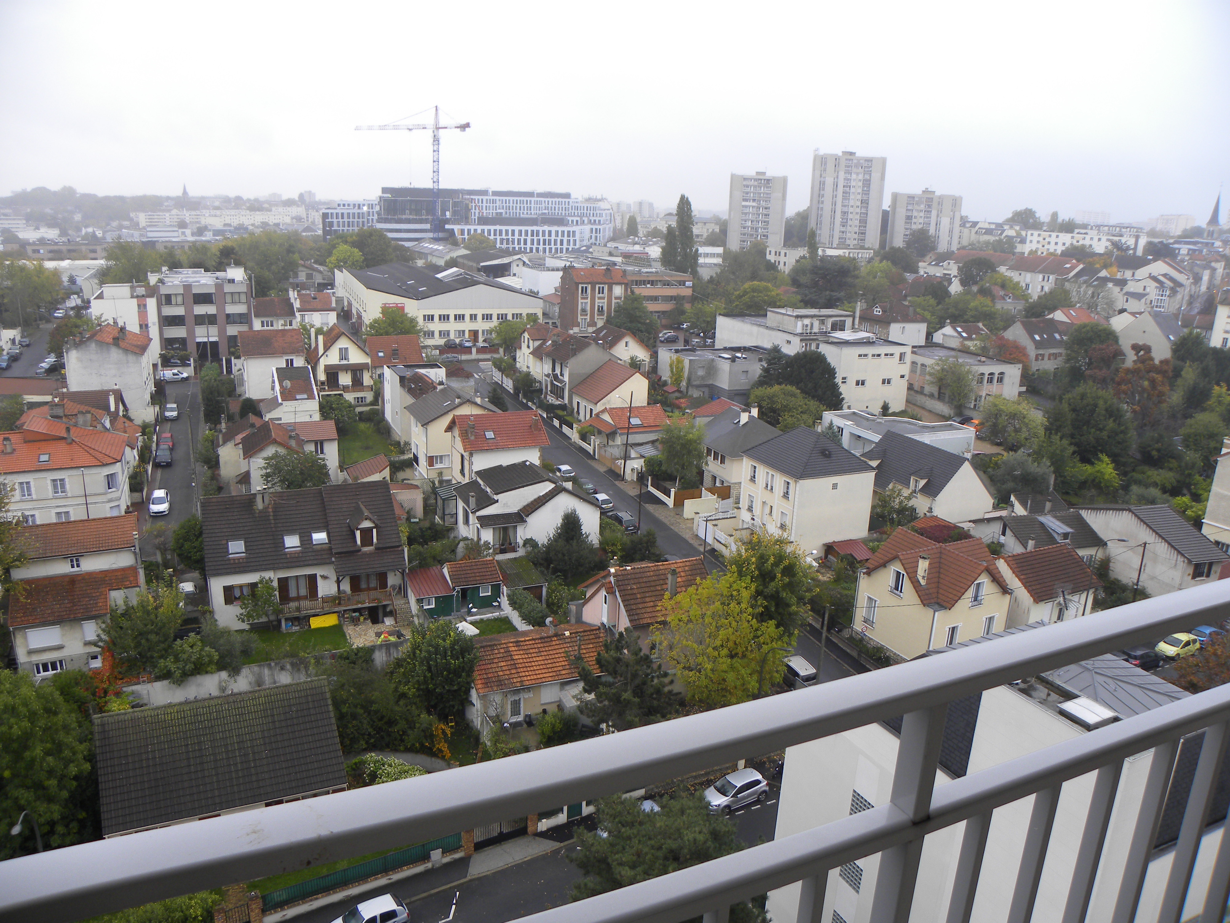 APPARTEMENT F3 DE 64 M² A CHÂTILLON (92) CALME ET SANS VIS A VIS, AVEC VUE DÉGAGÉE SUR LA TOUR EIFFEL        