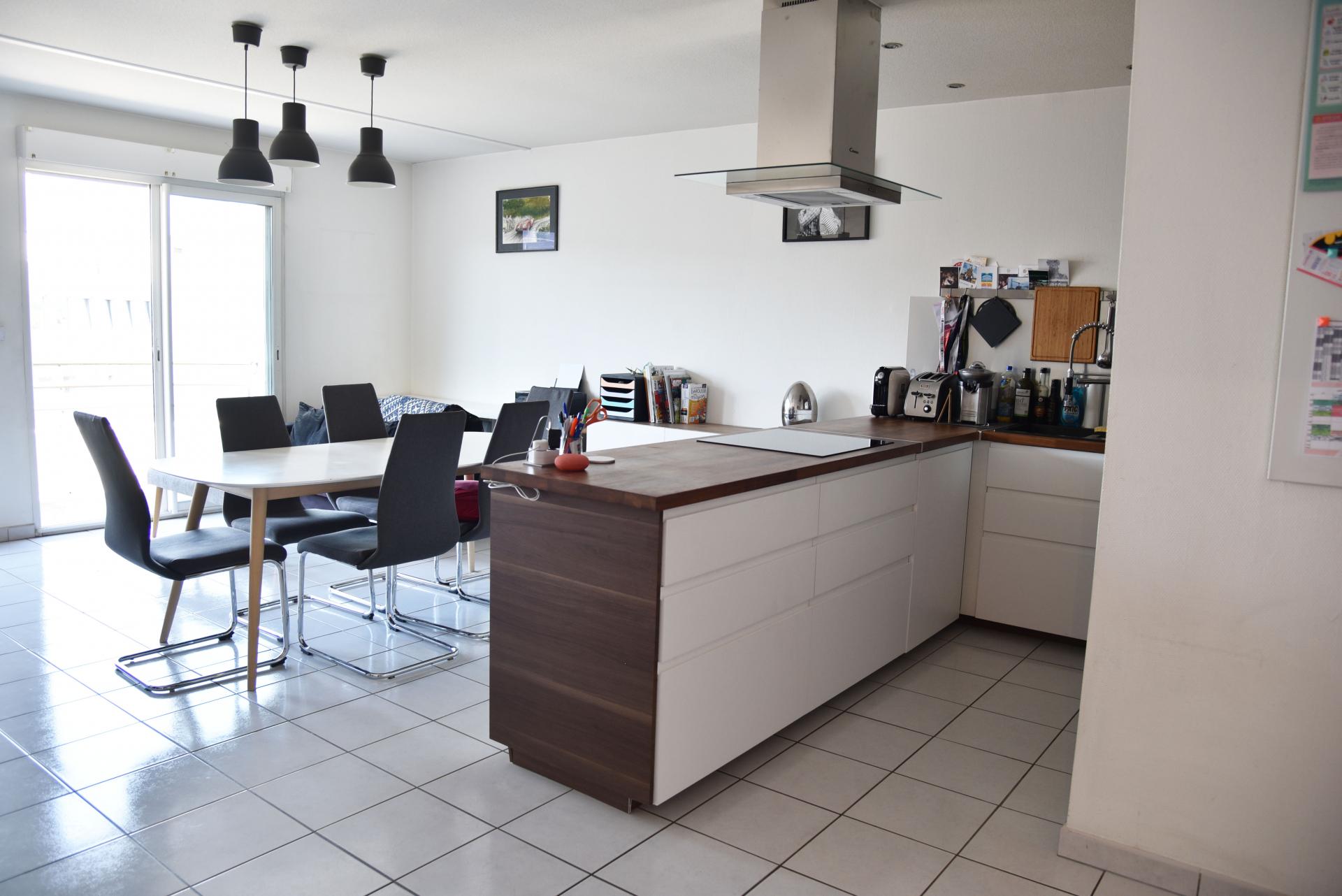 APPARTEMENT T3 QUARTIER BUSSATTE