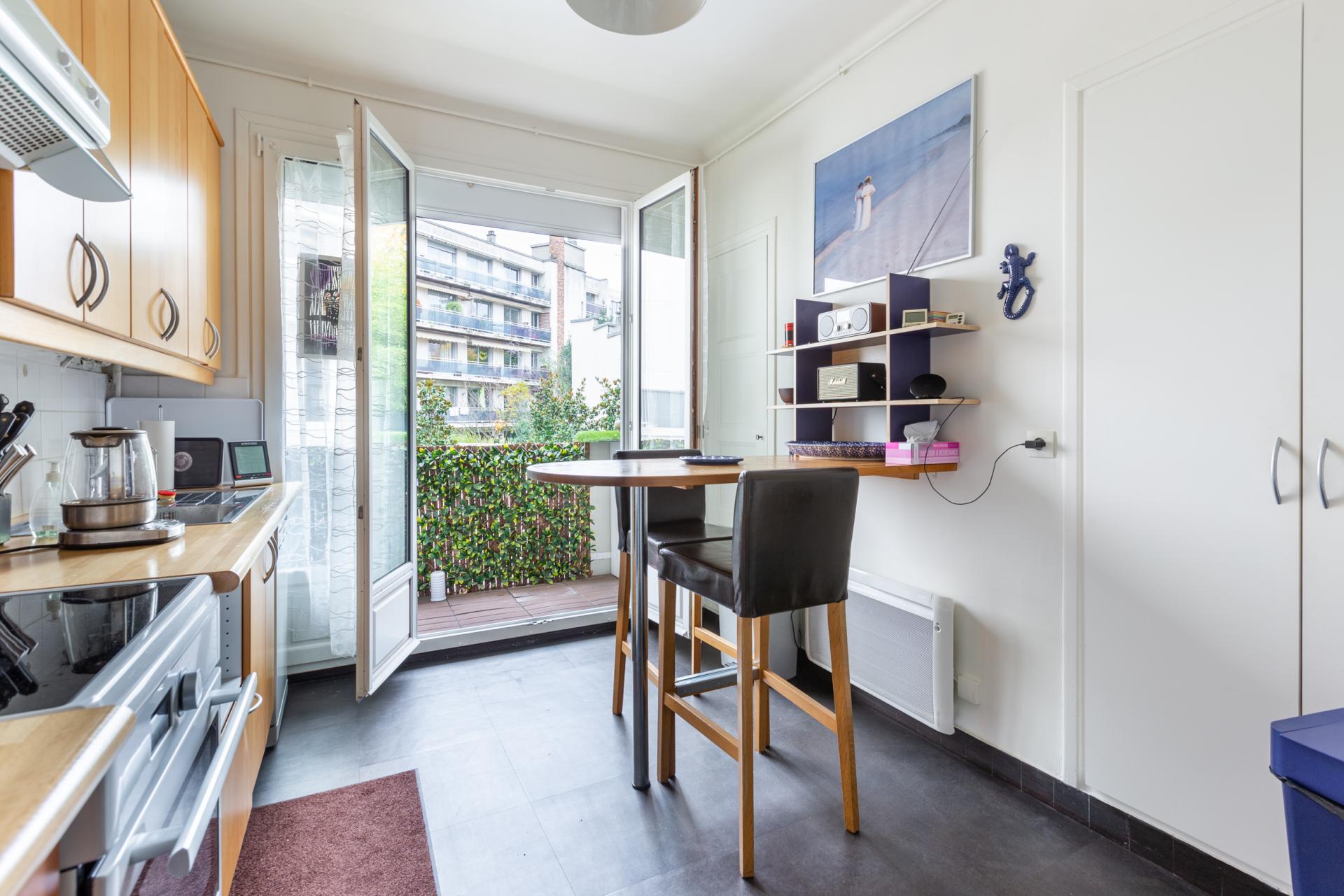 NEUILLY SUR SEINE - BD VICTOR HUGO - HOPITAL AMERICAIN - SUPERBE APPARTEMENT 4 PIECES - 93M2 - VERDURE - POSSIBILITÉ PARKING