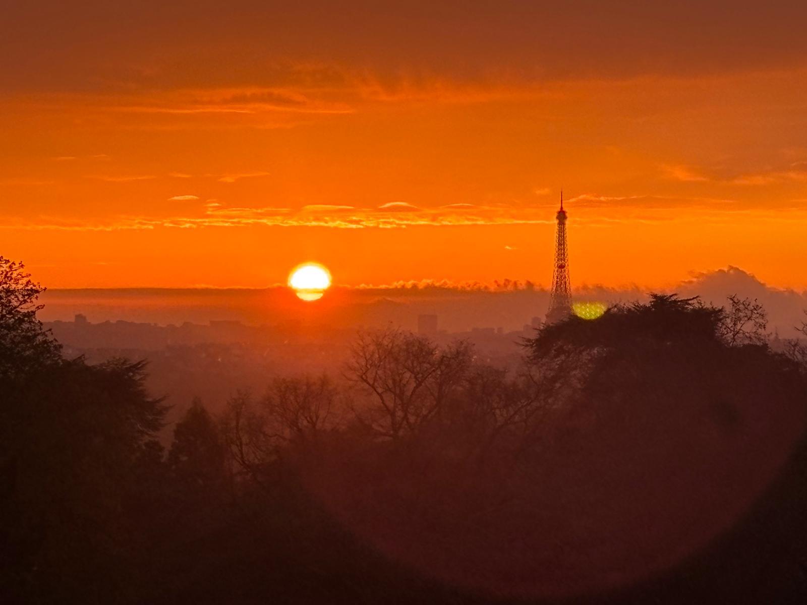 SAINT-CLOUD : HIPPODROME - T4 - 86M2 - 2-3 CHAMBRES - BALCON - POSSIBILITÉ PARKING - DPE D