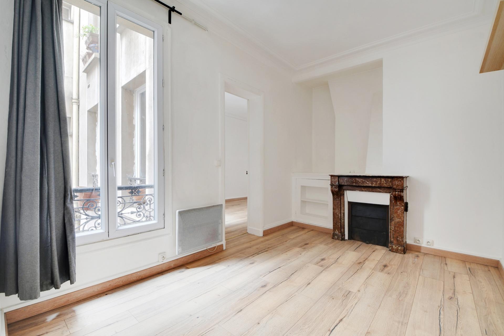 PARIS 11EME - RUE OBERKAMPF / RUE SAINT MAUR - DEUX PIECES - 40M2 - CALME