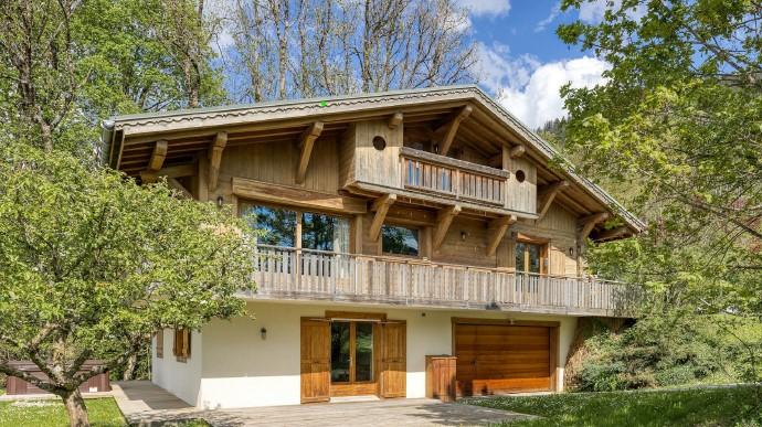 MEGEVE CHALET 210 m² terrain 2163 m²