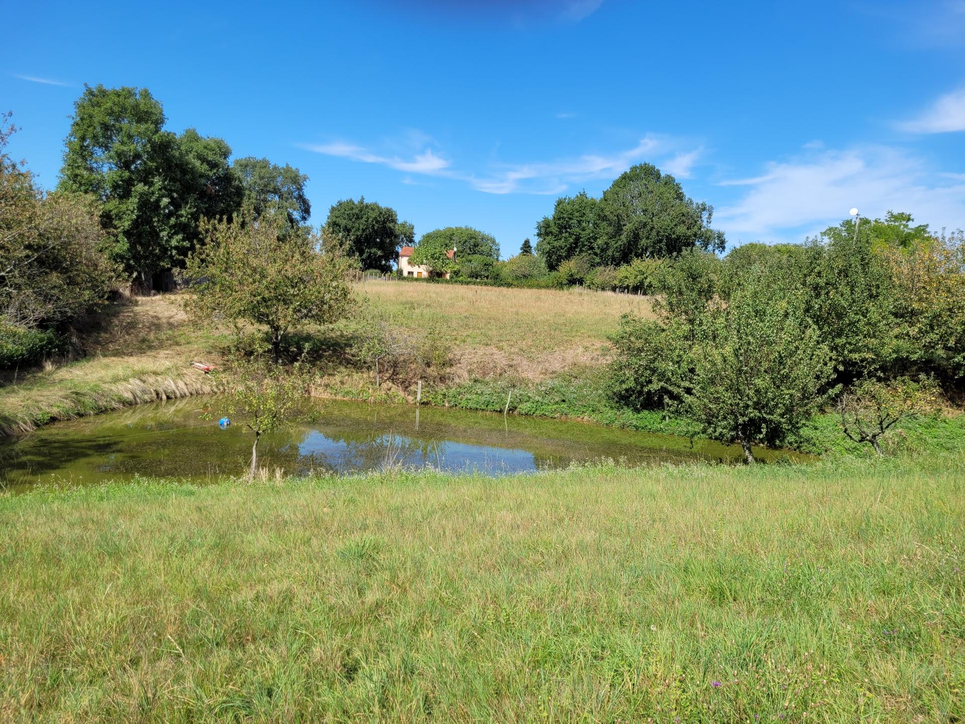 Maison d’habitation T6 à Roumégoux proche Réalmont Albi Castres