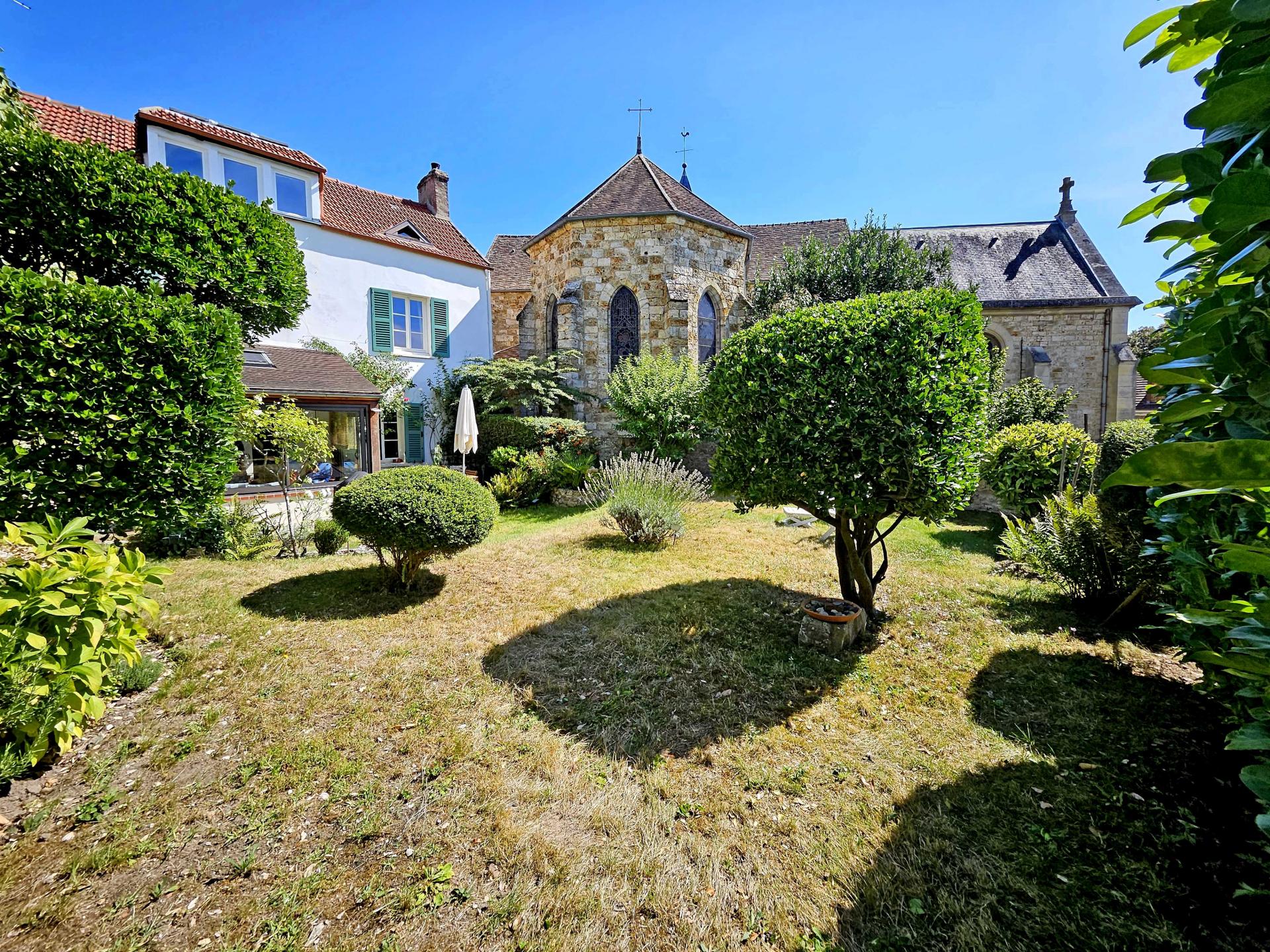 Maison de charme 3/4 chambres à Dampierre-en-Yvelines – 142 m² – 520 000 €