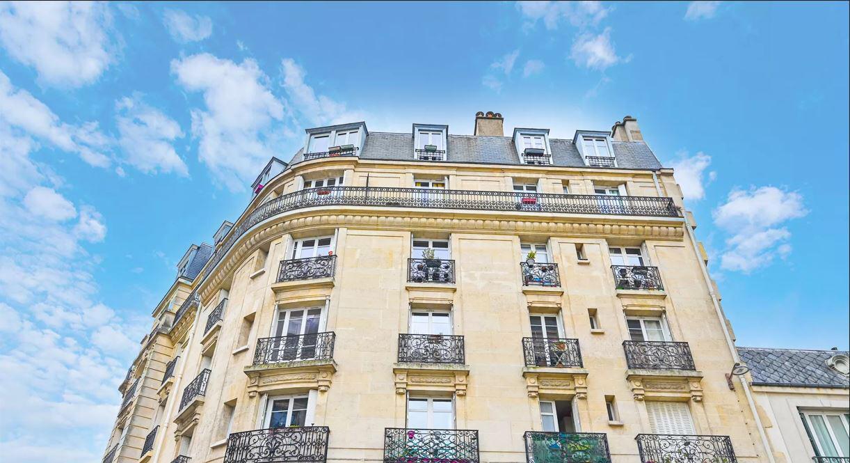 À VENDRE – Appartement de charme 3 pièces – 53,20 m² – Immeuble haussmannien