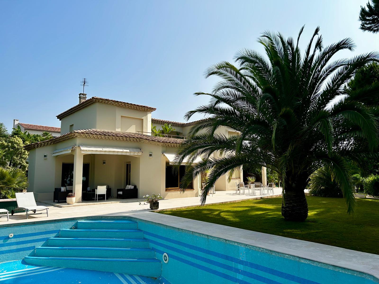 VILLA NICE GAIRAUT VUE MER DANS UN DOMAINE RESIDENTIEL SECURISE
