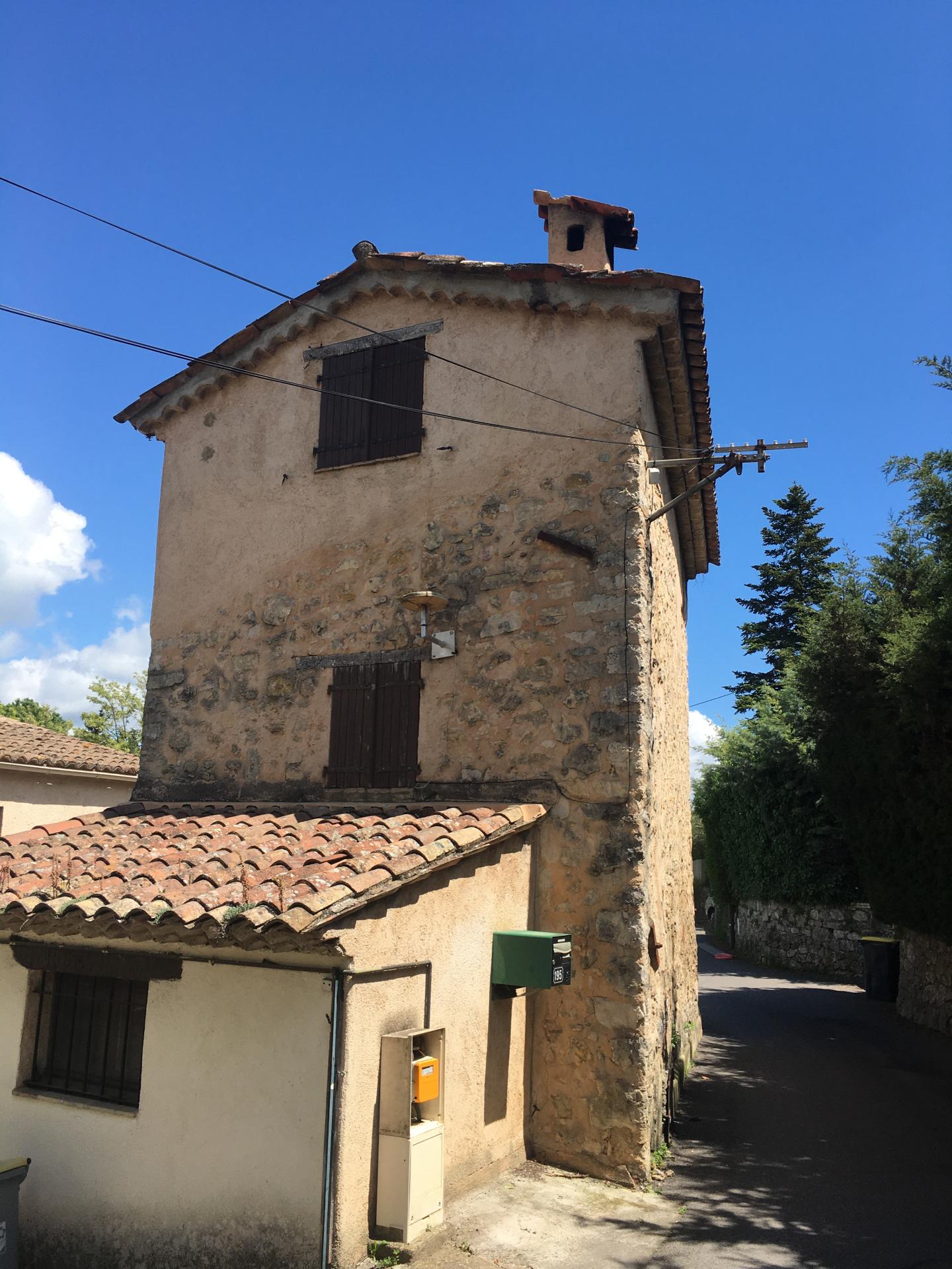 Maison à Vendre LE ROURET 