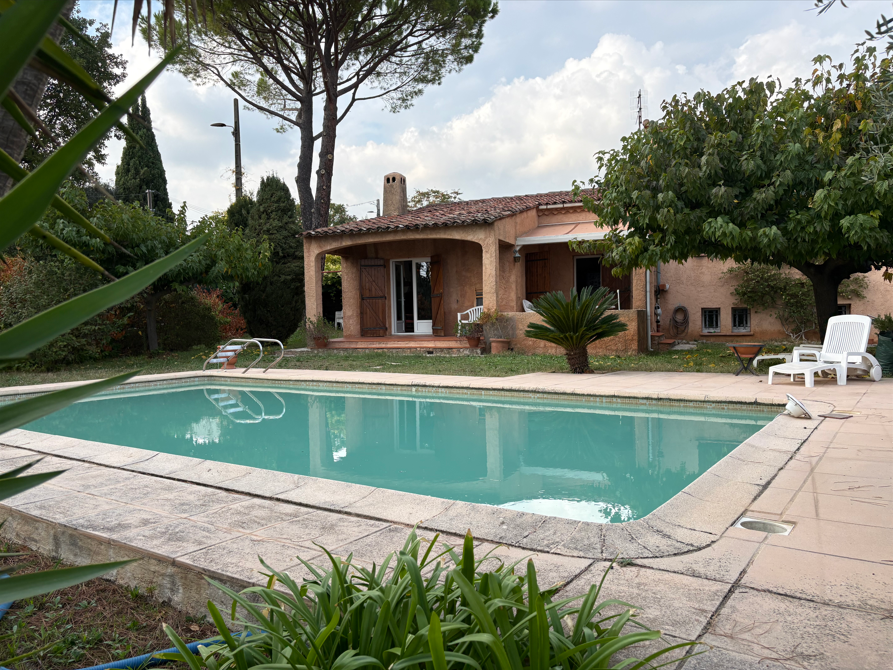 villa provençale avec piscine