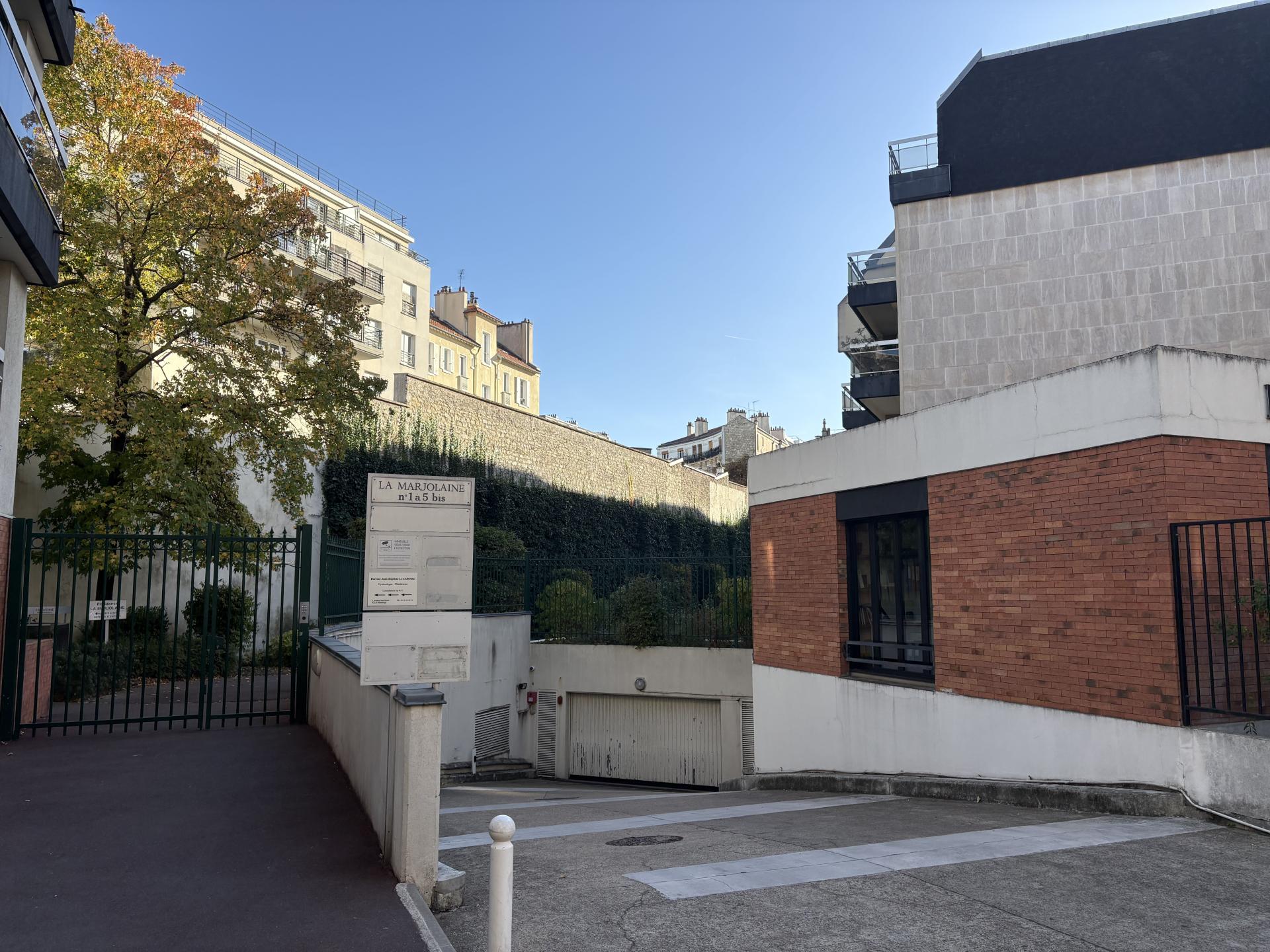 APPARTEMENT A VENDRE A MONTROUGE (92)