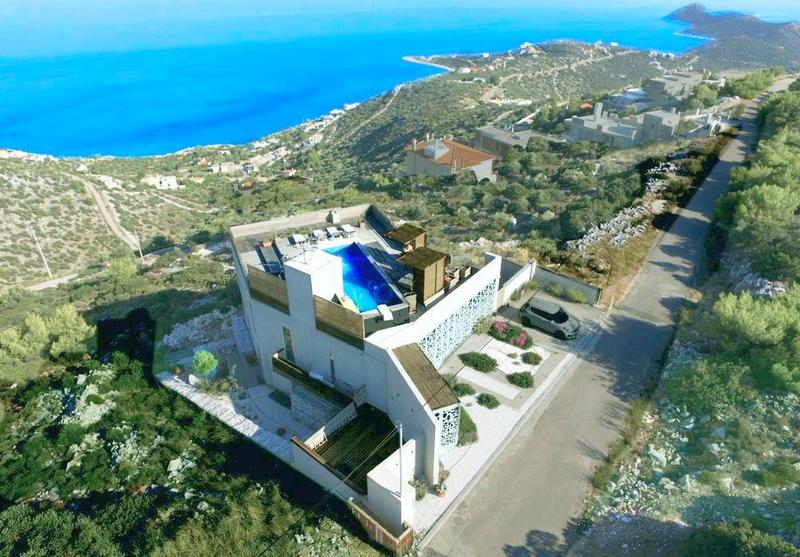 GRECE - ATTIQUE - VILLA EXCEPTIONNELLE