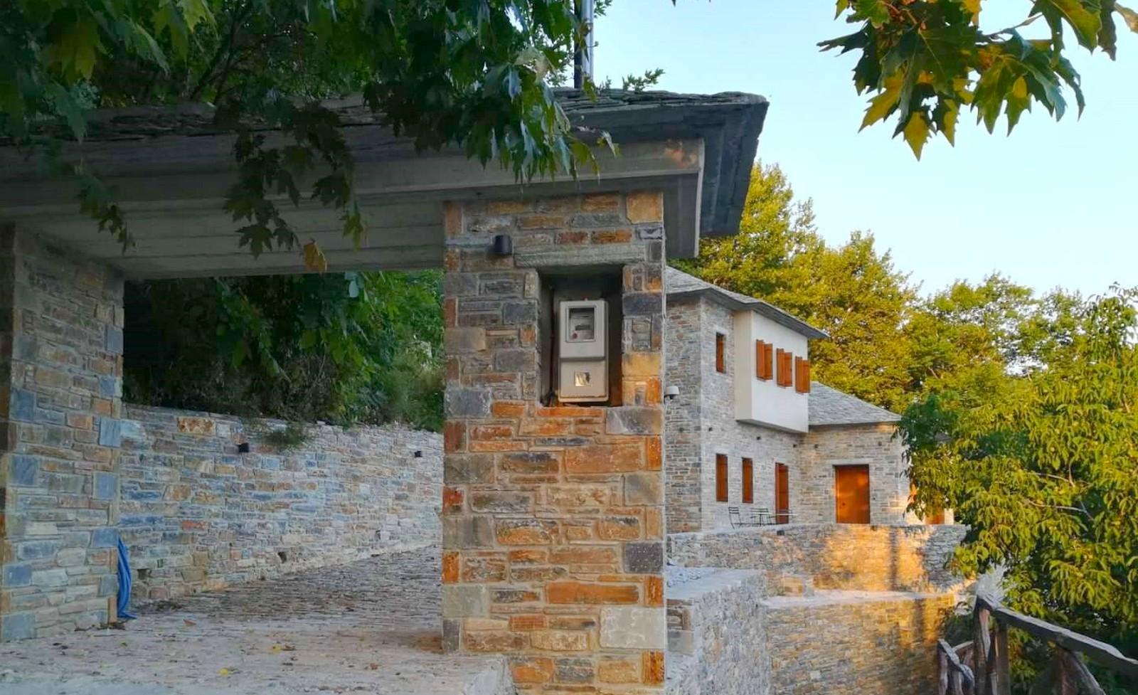 Demeure de charme dans un village historique du Pélion avec vue imprenable sur la mer  