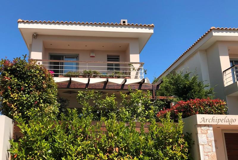 GRECE - VARKIZA (RIVIERA D' ATHENES) - VILLA ELEGANTE A 400 M DE LA PLAGE