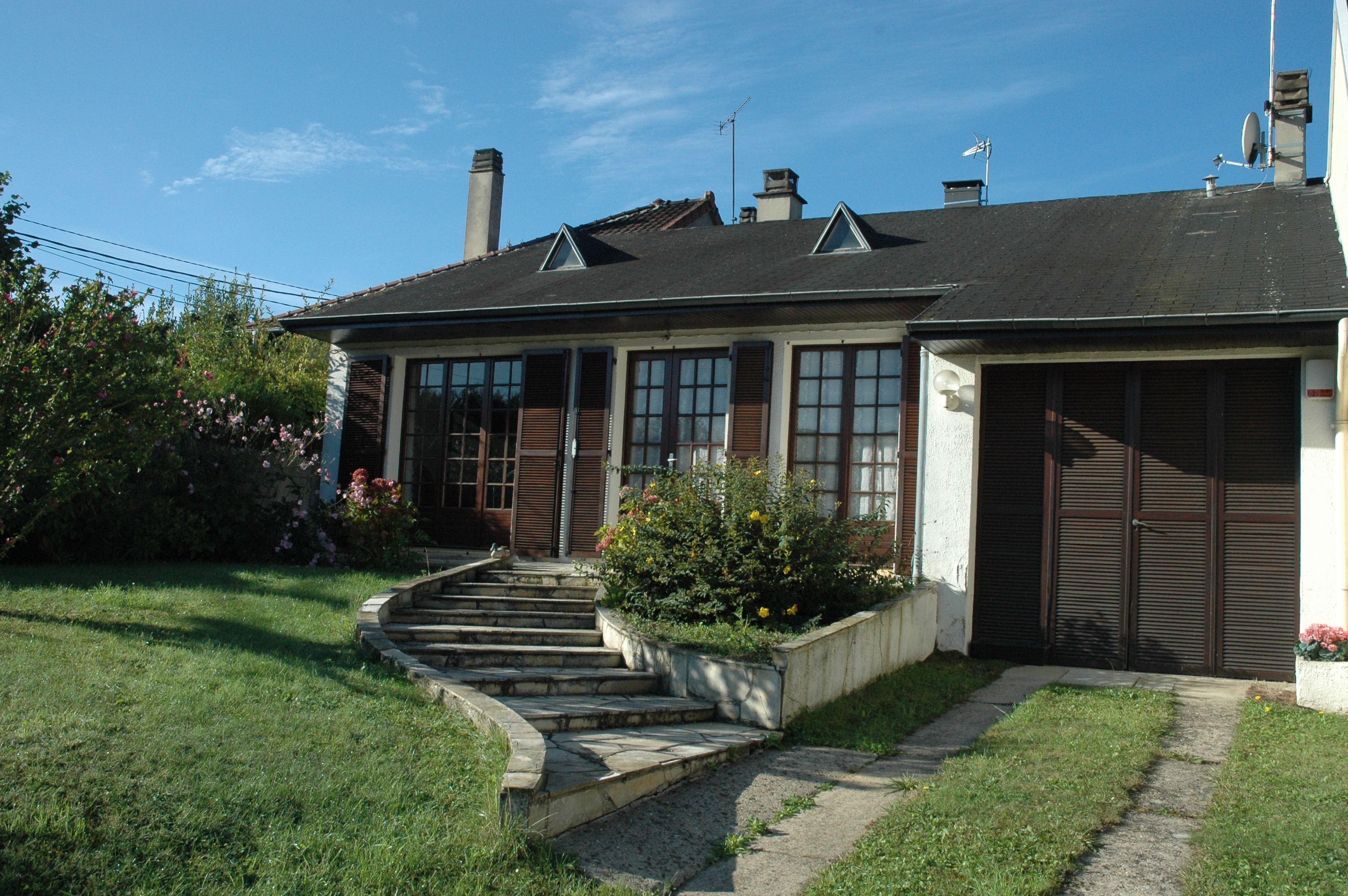 Pavillon à Domont 95330 (Val d'Oise)