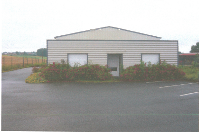 Proche st savin, Local Artisanal avec bureaux