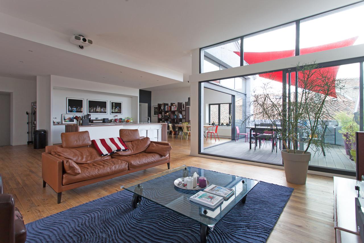 25mn de Poitiers, Loft de 250m² avec terrasse