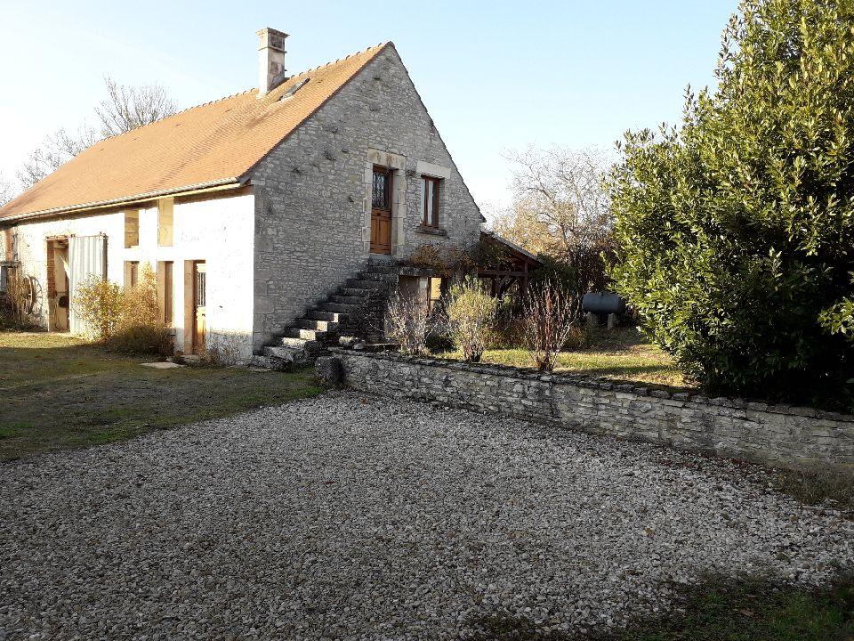 RARE- MAISON  ENTIÈREMENT RESTAURÉE - DRUYES LES BELLES FONTAINES ( 89560)