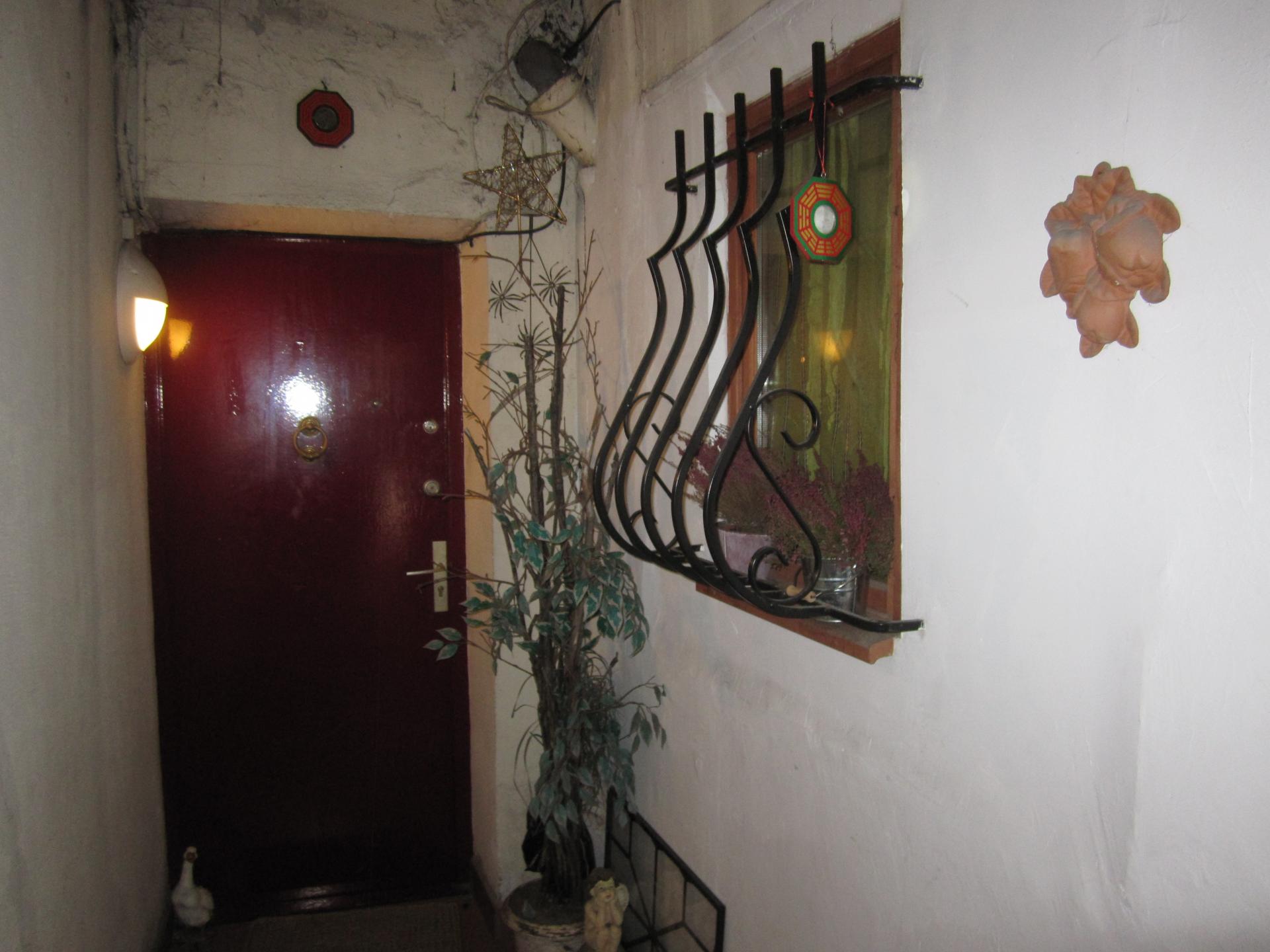 CHARMANT LOFT ET ATELIER D’ARTISTE DE 127,84 M2 HABITABLES - RUE DES POISSONNIERS A PARIS 18EME