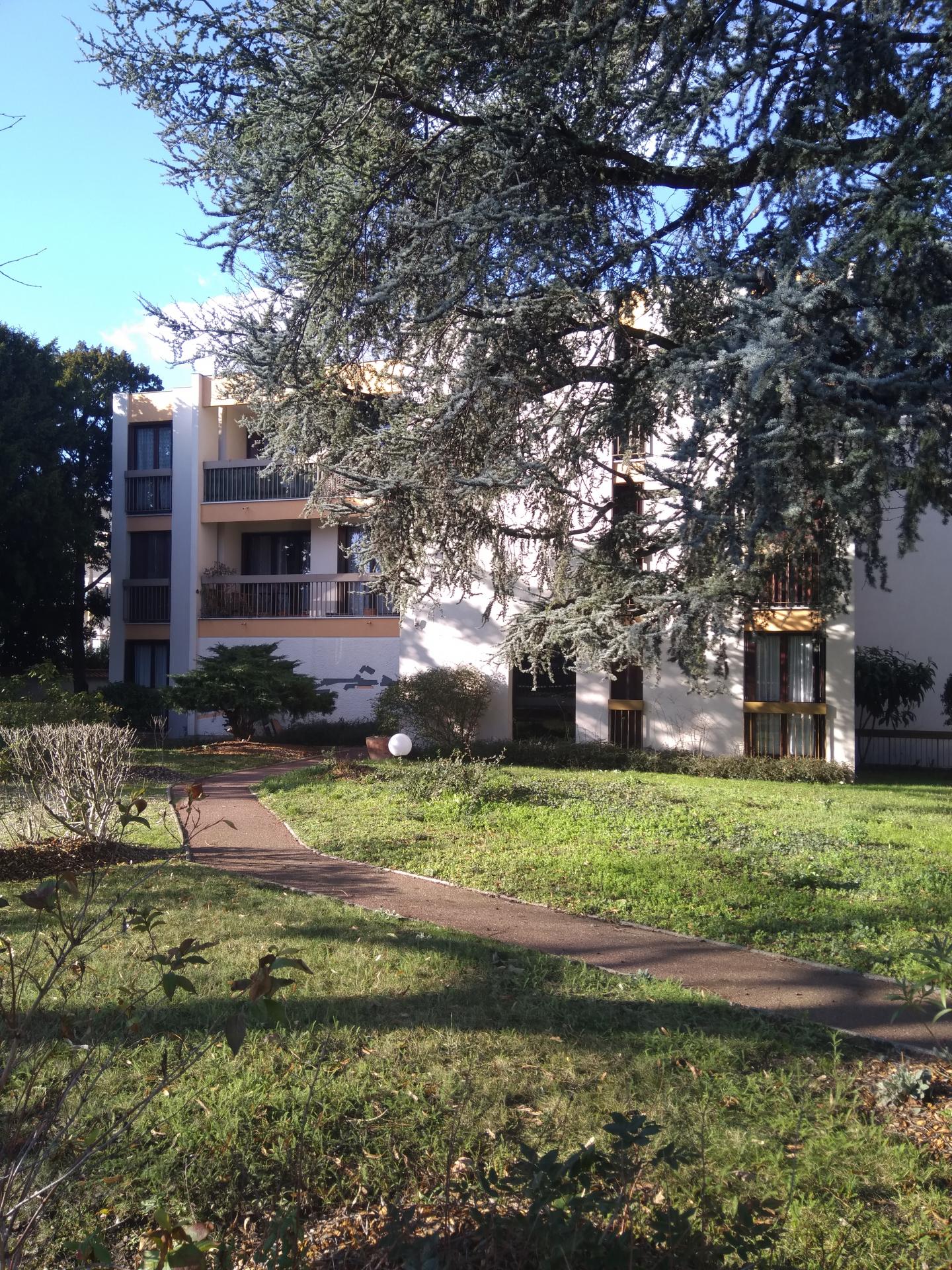 A vendre appartement 4 pièces 75 m² villemomble le petit raincy