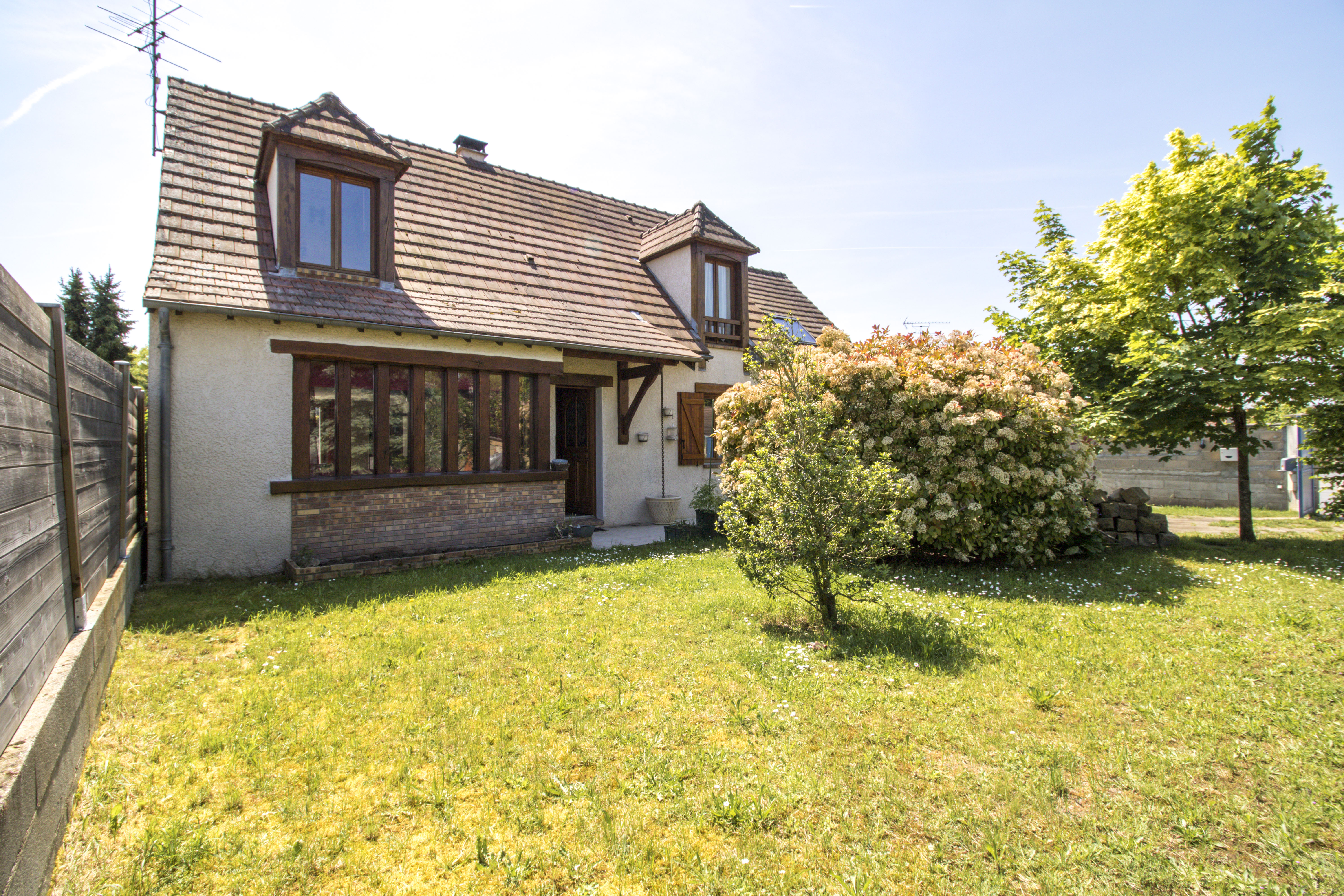 ESSONNE SUD - Maison familiale de 195 m² - 4 chambres